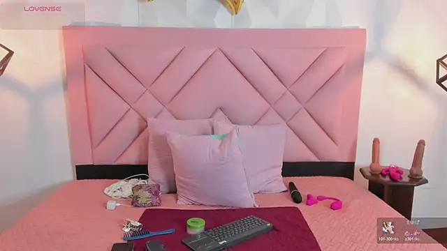 Caroline daring online show from 07.04.26