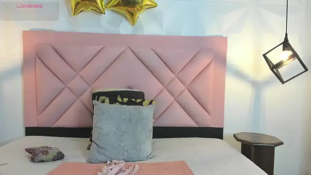 Caroline daring online show from 07.09.26