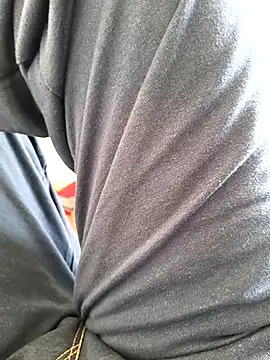 Snapshot of Chanderi19 chatting on 11.20.25 Chanderi19 online show from 11.20.25