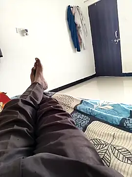 Snapshot of Chanderi19 chatting on 11.21.25 Chanderi19 online show from 11.21.25