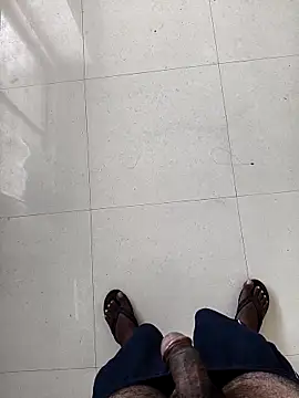 Snapshot of Chanderi19 chatting on 12.20.25 Chanderi19 online show from 12.20.25