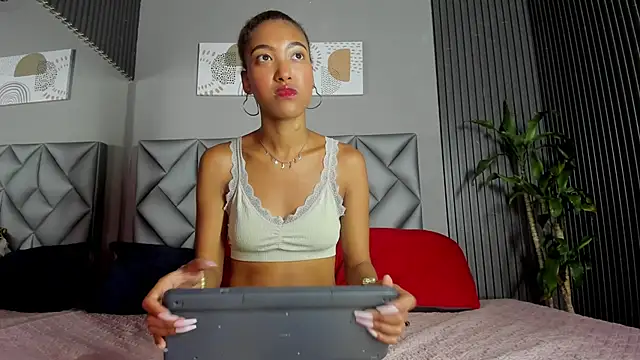 Alisha Ebonyy online show from 10.01.25