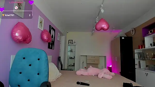 dark summer online show from 03.02.26