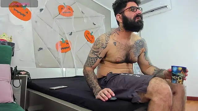 Harald Smed online show from 10.31.25