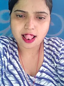 Hot-Pooja25 online show from 02.05.26