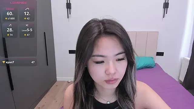 Snapshot of Maakimita chatting on 09.22.25 Maakimita online show from 09.22.25