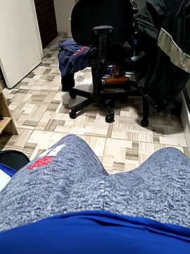 Enriquee147 online show from 10.30.25