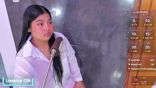 mysticlatina1 online show from 11.30.25