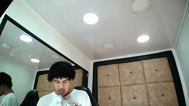 BrindyMichell online show from 10.20.25