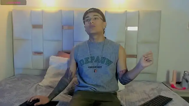 OliverMontiel online show from 09.18.25