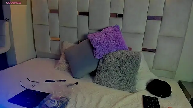 OliverMontiel online show from 09.26.25