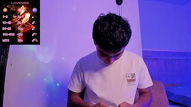 Austin Cardieff  online show from 09.15.25