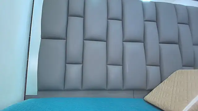 Snapshot of kissme_luna chatting on 03.05.26 kissme luna online show from 03.05.26