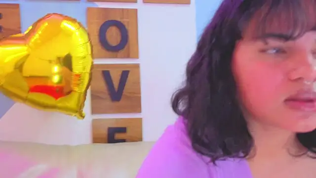 Snapshot of Angelina_rossy chatting on 10.16.25 Angelina rossy online show from 10.16.25