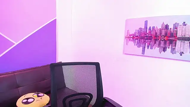 Snapshot of Angelina_rossy chatting on 11.19.25 Angelina rossy online show from 11.19.25