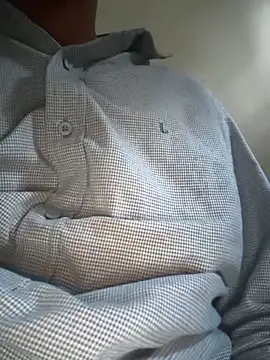 Snapshot of theindianjason chatting on 09.13.25 theindianjason online show from 09.13.25