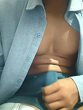 Snapshot of theindianjason chatting on 09.25.25 theindianjason online show from 09.25.25