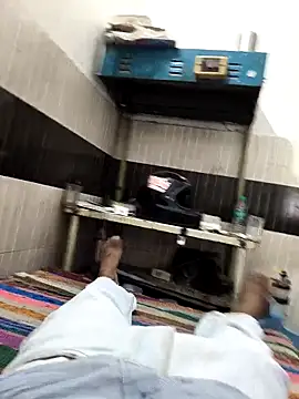 Snapshot of theindianjason chatting on 09.29.25 theindianjason online show from 09.29.25