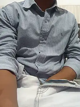 Snapshot of theindianjason chatting on 10.08.25 theindianjason online show from 10.08.25