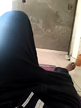 Snapshot of theindianjason chatting on 10.24.25 theindianjason online show from 10.24.25