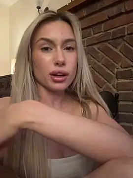 SexySaraxxoo online show from 02.25.26