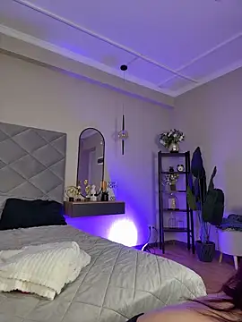 MaryMe   online show from 03.15.26