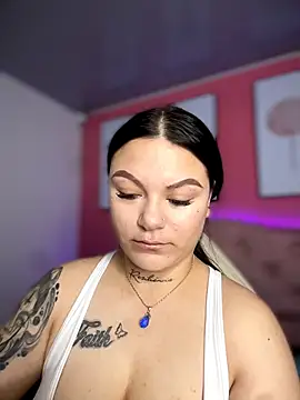 Snapshot of Megaan__More chatting on 12.16.25 Megaan More online show from 12.16.25