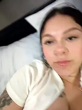 Snapshot of Megaan__More chatting on 01.10.26 Megaan More online show from 01.10.26