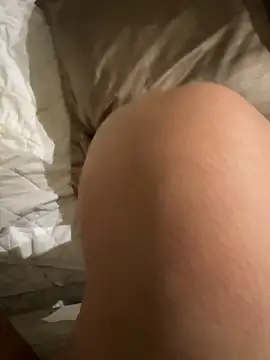 Snapshot of rosie543123 chatting on 09.10.25 rosie543123 online show from 09.10.25