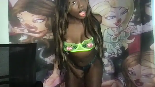 Snapshot of starjewelsxo chatting on 03.23.26 starjewelsxo online show from 03.23.26