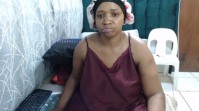 Snapshot of CandyBoobsxxxx chatting on 10.19.25 CandyBoobsxxxx online show from 10.19.25
