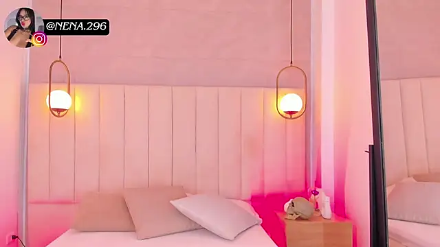 Snapshot of Dream_nena chatting on 11.07.25 Dream nena online show from 11.07.25