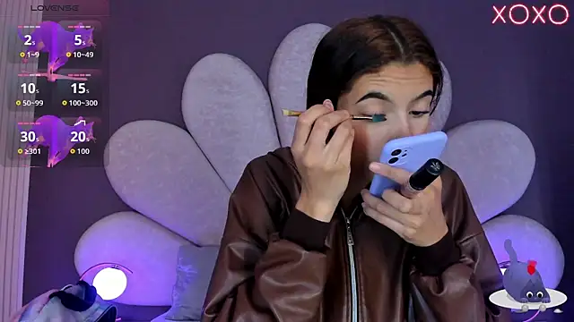 Snapshot of CarolinaaGomezz chatting on 12.22.25 CarolinaaGomezz online show from 12.22.25