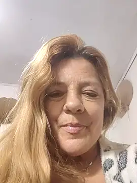 Casandra Cruz online show from 09.21.25