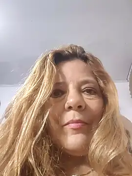 Casandra Cruz online show from 09.28.25