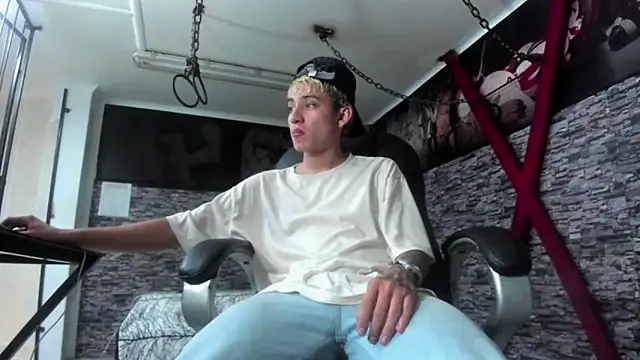 weesley boy online show from 10.06.25