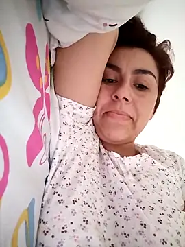 Snapshot of vanessa-titisM chatting on 09.14.25 vanessa-titisM online show from 09.14.25