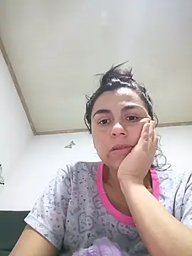 Snapshot of vanessa-titisM chatting on 02.14.26 vanessa-titisM online show from 02.14.26