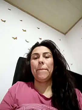 Snapshot of vanessa-titisM chatting on 02.19.26 vanessa-titisM online show from 02.19.26