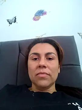 vanessa-titisM online show from 04.30.26
