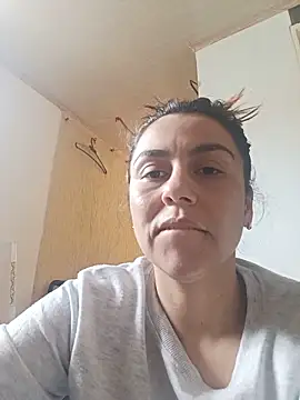 Snapshot of vanessa-titisM chatting on 05.31.26 vanessa-titisM online show from 05.31.26