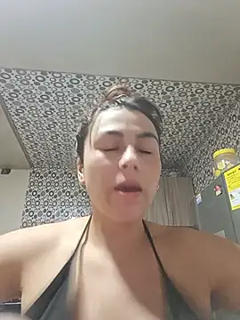 Snapshot of vanessa-titisM chatting on 06.14.26 vanessa-titisM online show from 06.14.26