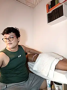 Snapshot of Charles_The_masseur chatting on 10.16.25 Charles The masseur online show from 10.16.25