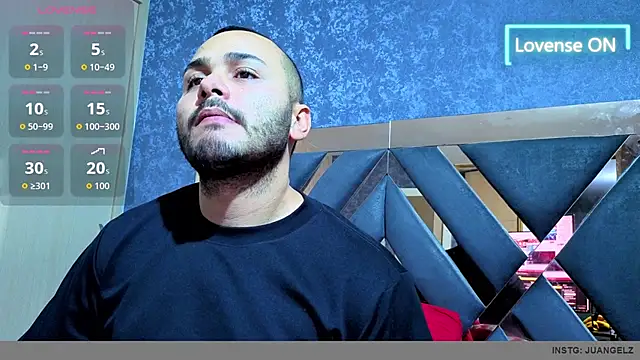 Snapshot of samuel_storm chatting on 11.23.25 samuel storm online show from 11.23.25