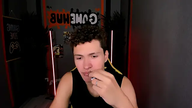 JonnyDarka online show from 10.18.25