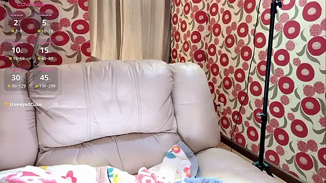 Snapshot of miss-lin chatting on 11.10.25 miss-lin online show from 11.10.25