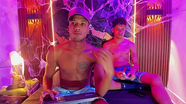 Snapshot of Lucky_boys__X chatting on 11.01.25 Lucky boys X online show from 11.01.25