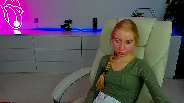 Alina Blonde online show from 10.01.25