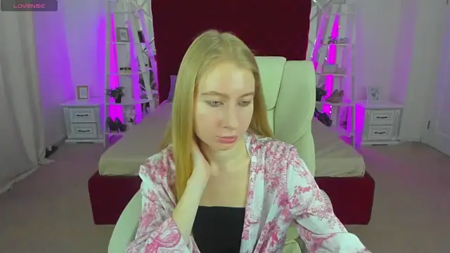 Alina Blonde online show from 06.16.26