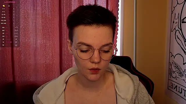 KrisNeal online show from 10.04.25